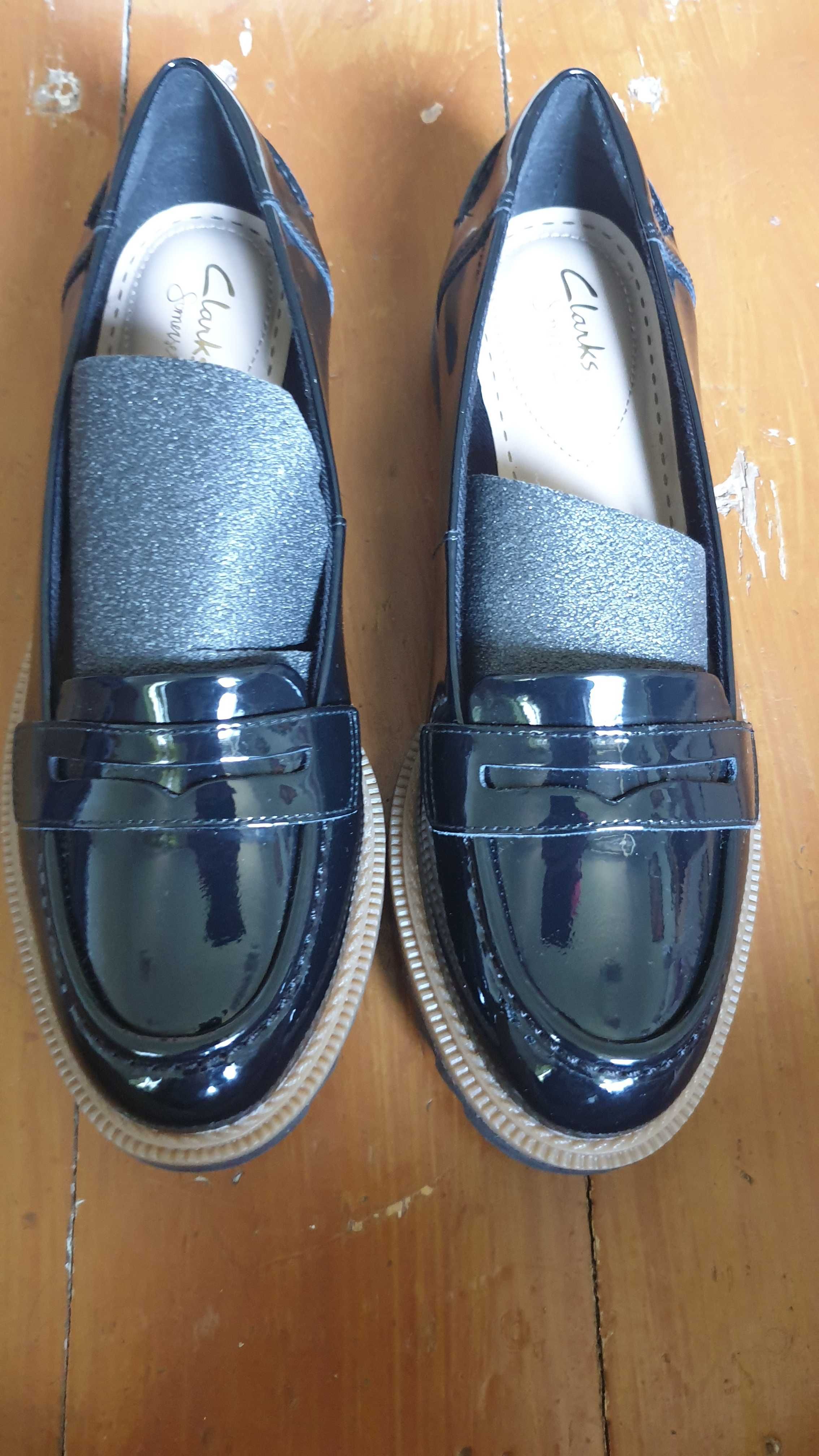 Женские черные лоферы Clarks новые 37 размер