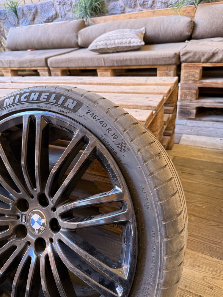 Комплект дисков с резиной от BMW G30