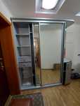 Продам  прихожею