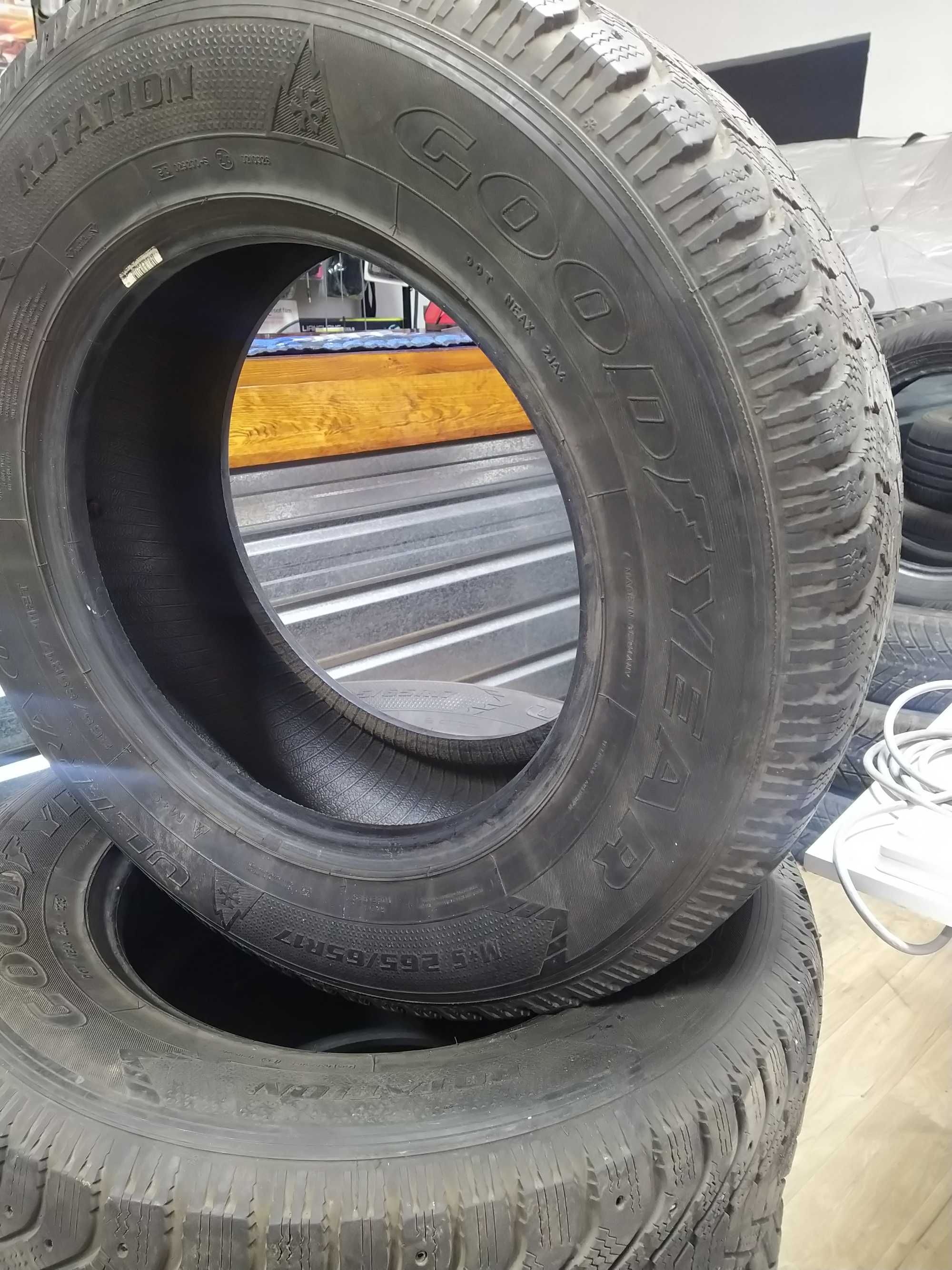 Зимние шины GOODYEAR