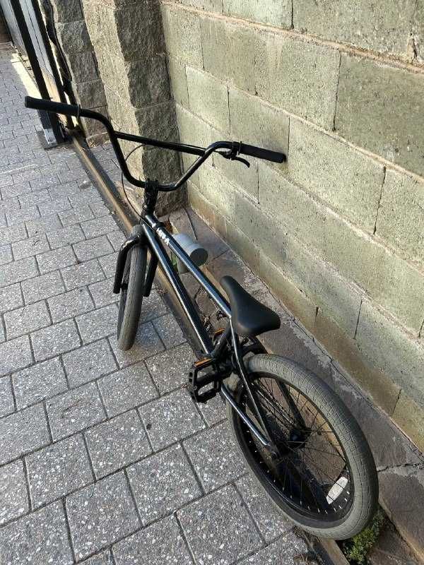 Продам Велосипед BMX DK Aura 20