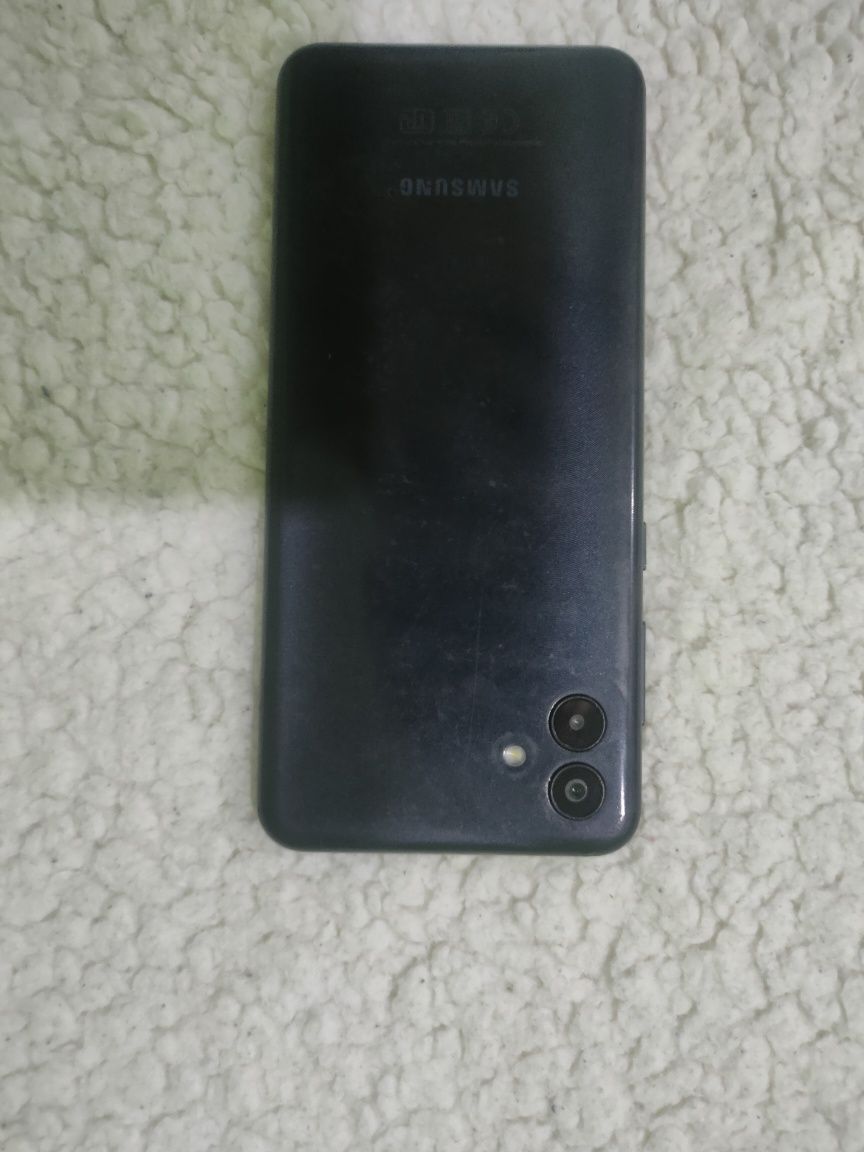 Продам Samsung a04