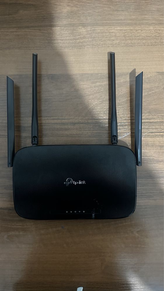 Wi-Fi роутер TP-LINK Archer VR300