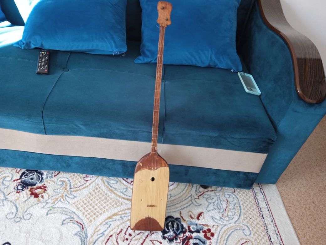 Продам  домбыра Каскелен