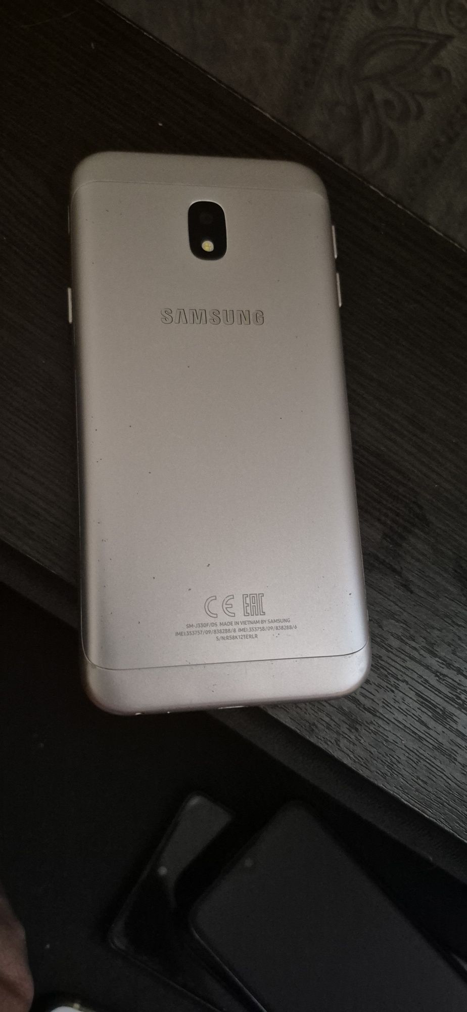 Продам самсунг j3