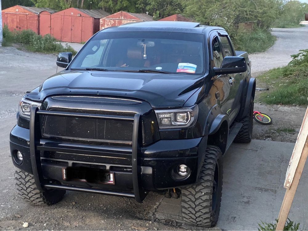 Защита бампера Таран Кенгурятник push bar на tundra sequoia