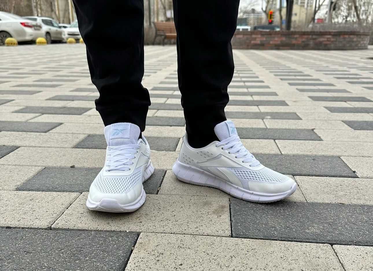 Мужские спортивные кроссовки Reebok белые (2797)