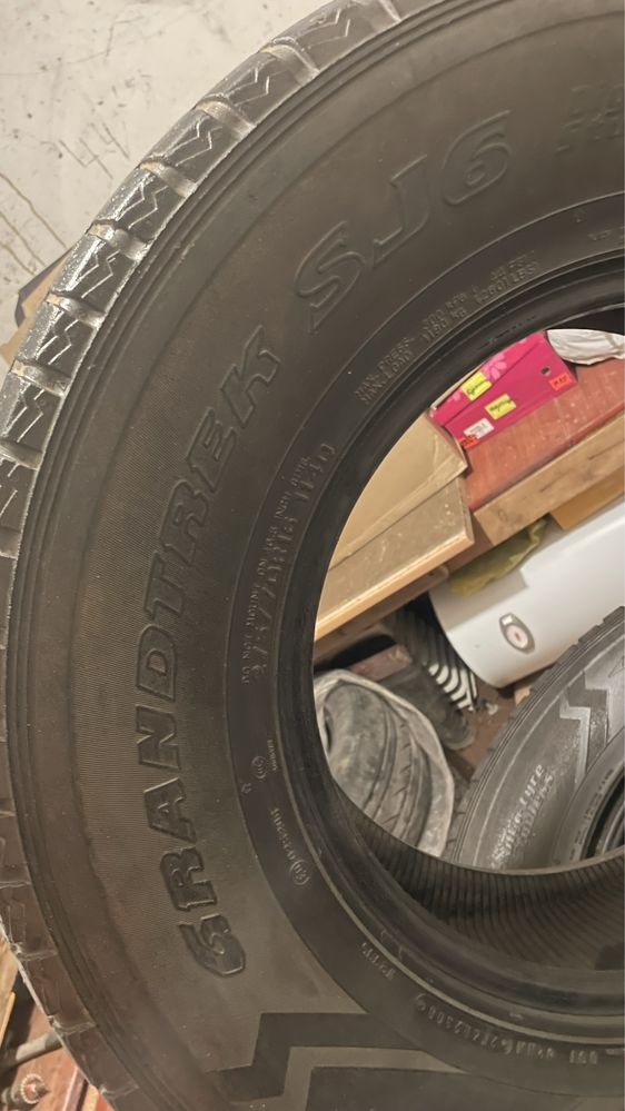 DUNLOP Grandtrek SJ6 275/70 R19 114Q без шипов