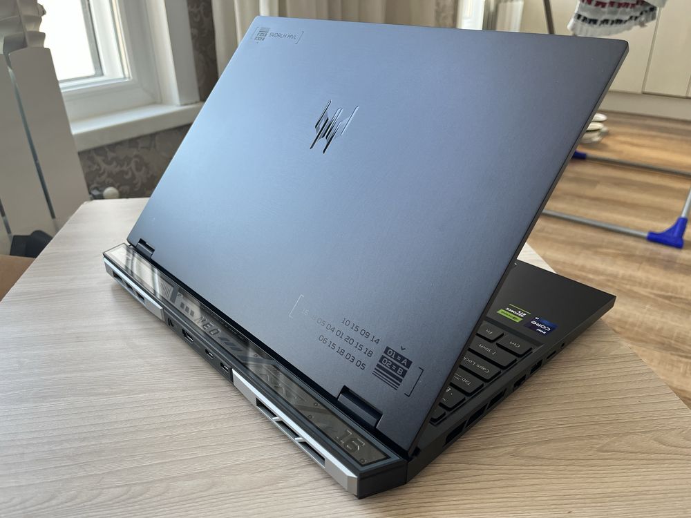 Dell Alienware M15 R7 - 15,6 2К 240hz amd7-6800H/3070ti/16/512gb