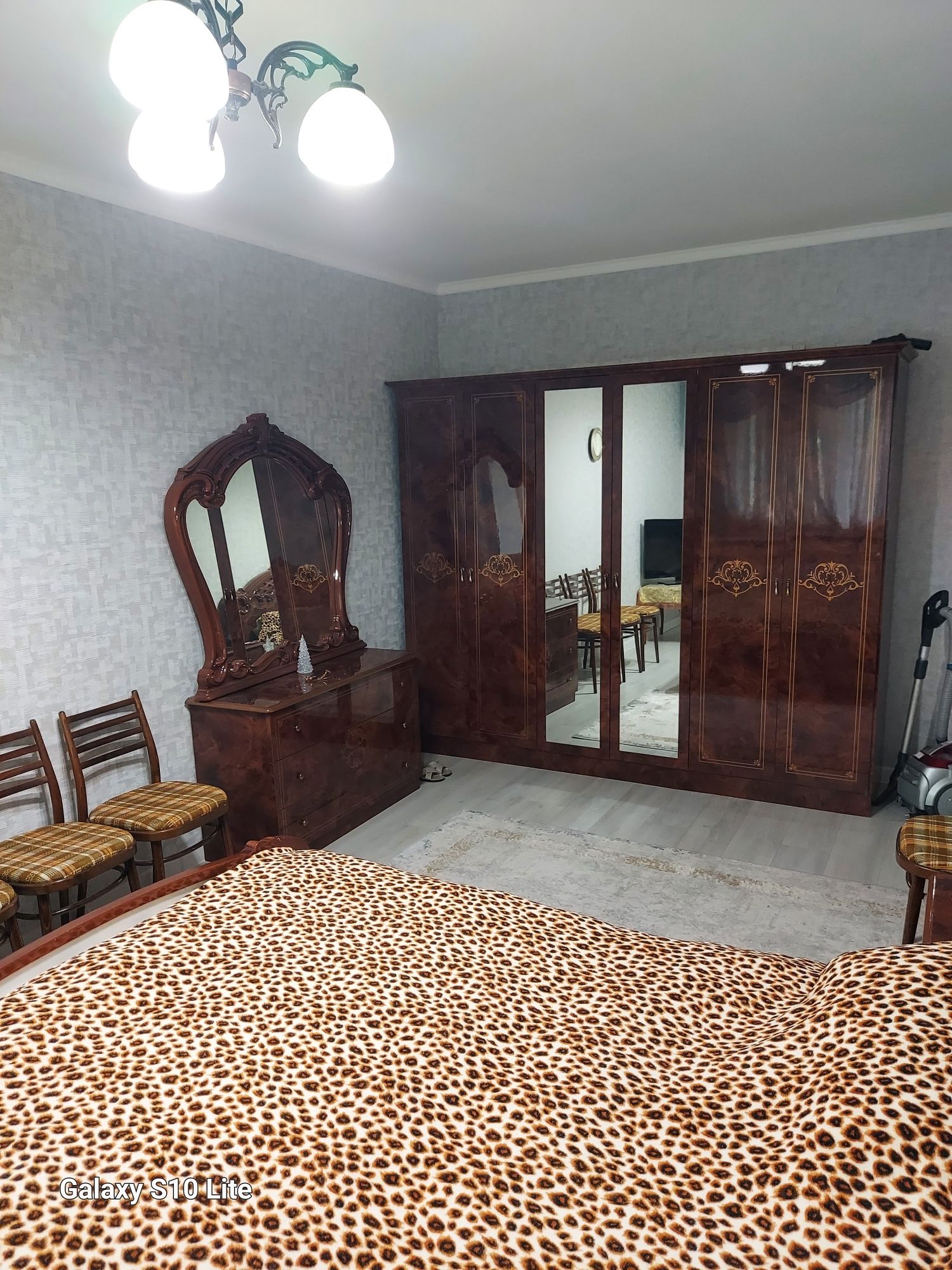 Продам в Темиртау 1ком квартиру 2этаж