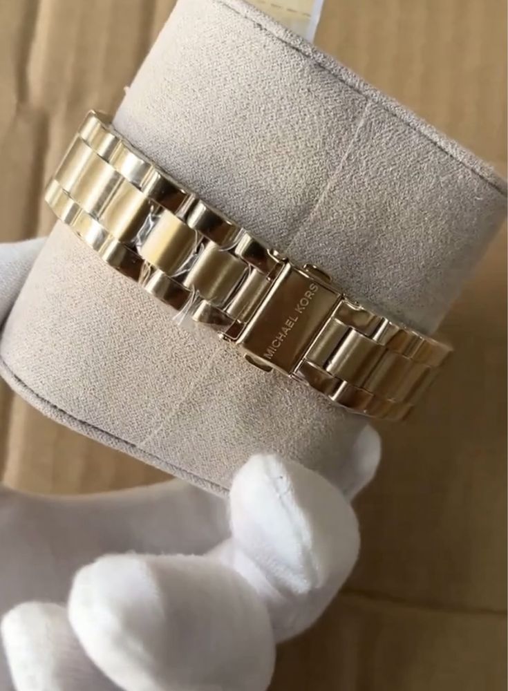 Часы Michael Kors
