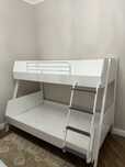 Продам двухъярусную кровать Cilek