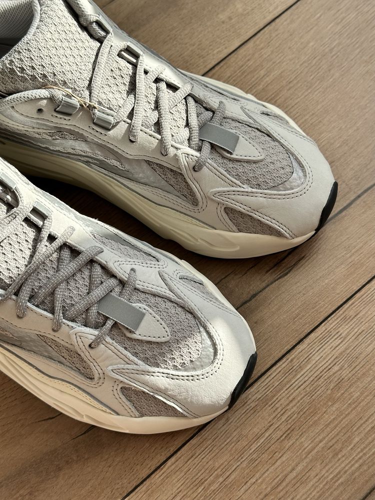 adidas YEEZY Boost 700 V2 Static