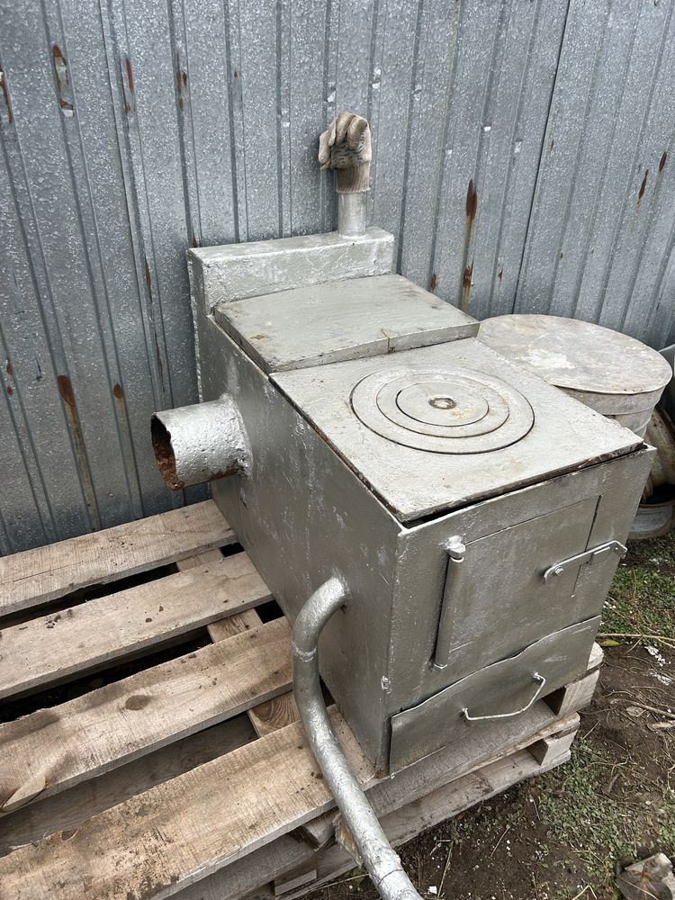 Продам печку в хорошем состояние