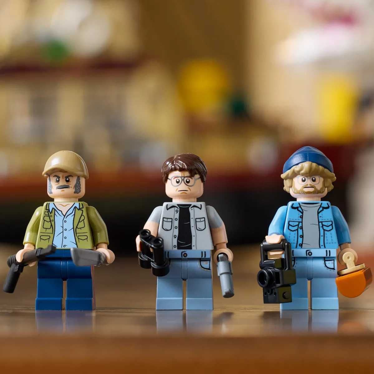 LEGO Icons: JAWS (Челюсти) (21350)