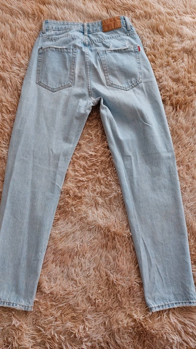 Джинсы Levi's  размер 29
