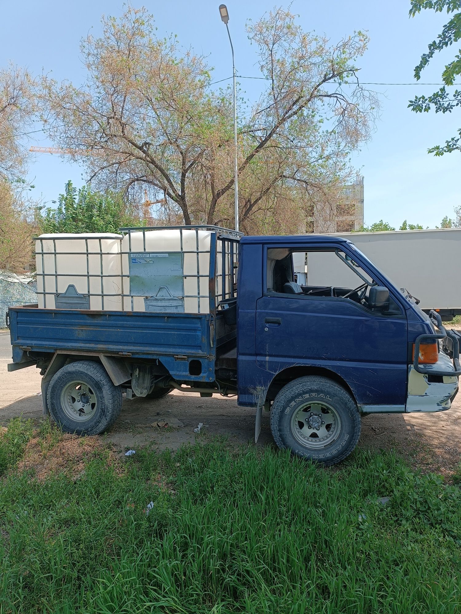 Доставка воды, услуга водавоза