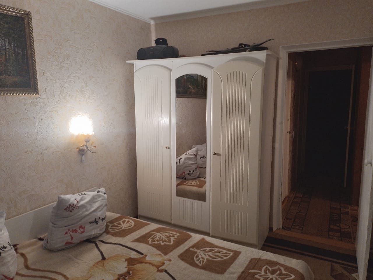 Продам 3-х комнатную квартиру по Назарбаева д.32