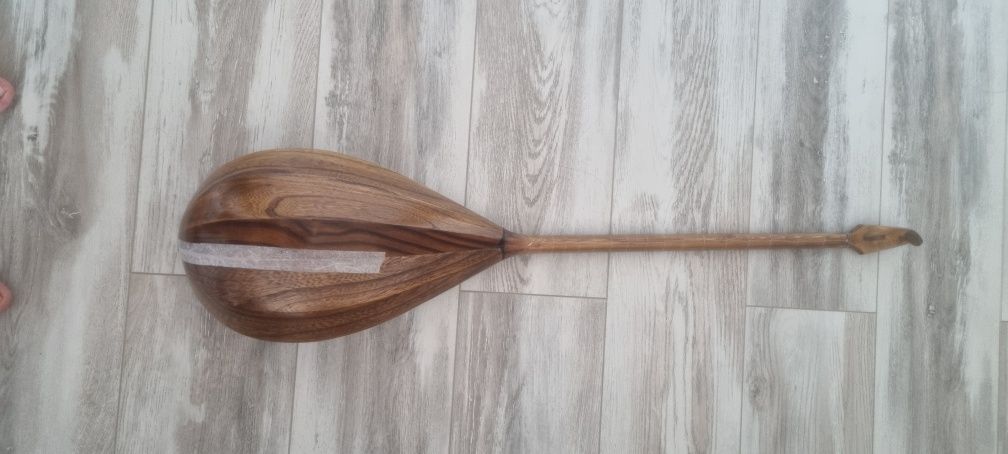 Продам домбры срочно