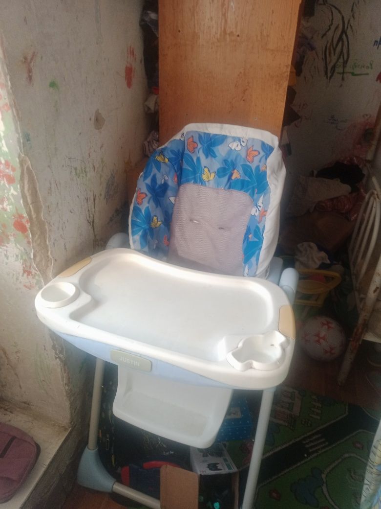 Продам стульчик б/у