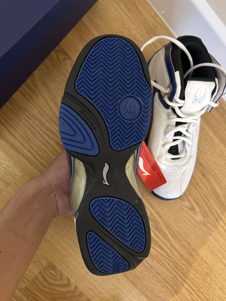 Продается кроссовки GF sport