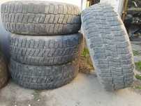 255/70R15 maxtrek maxxis