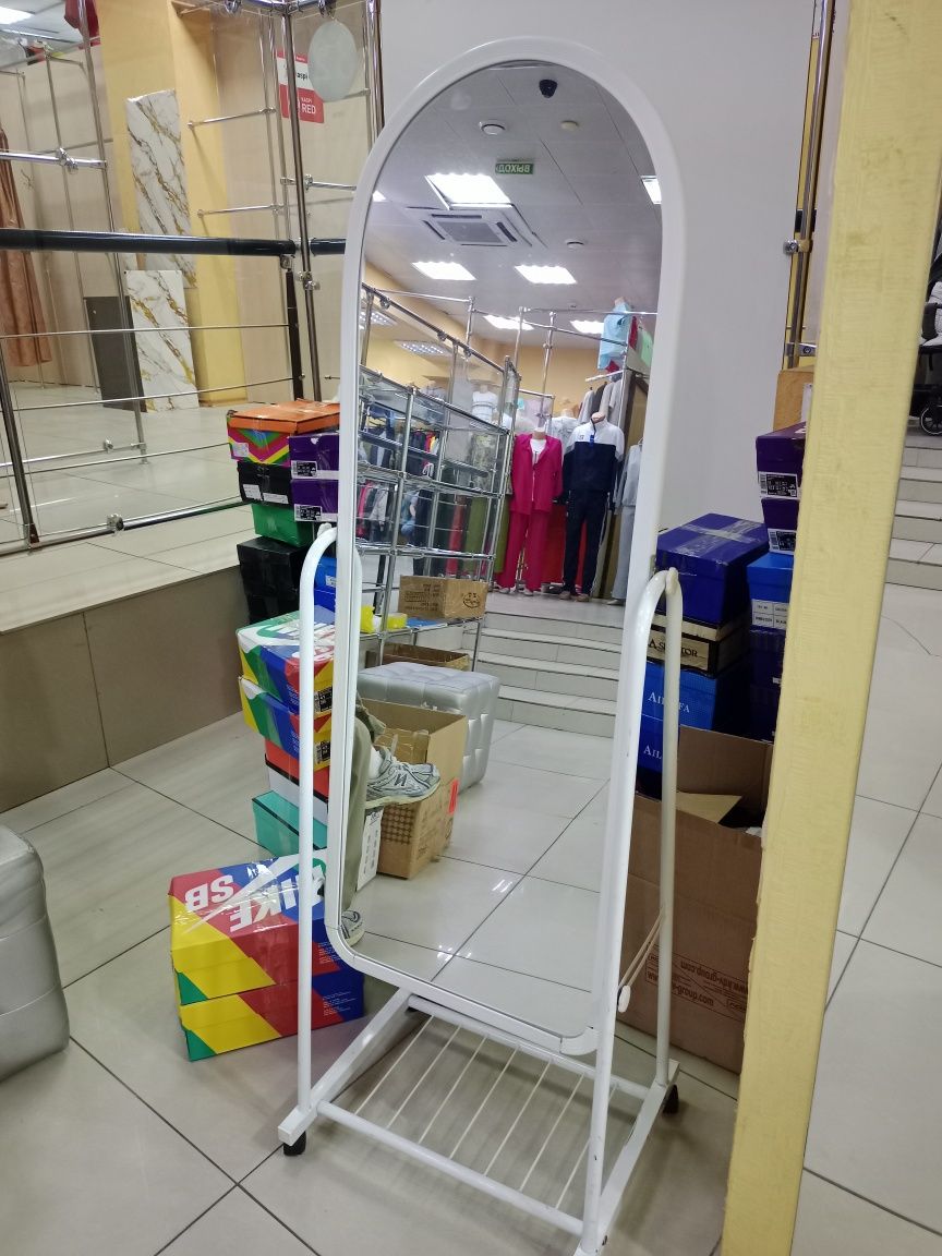 Зеркало для торговых точек