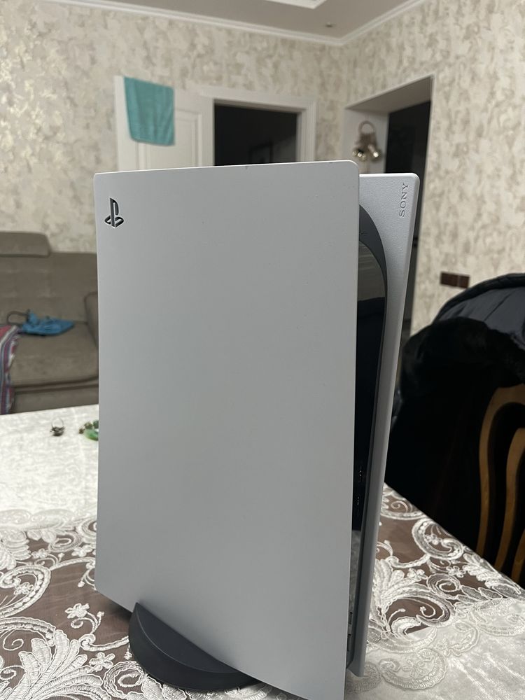 Продаю Playstation 5
