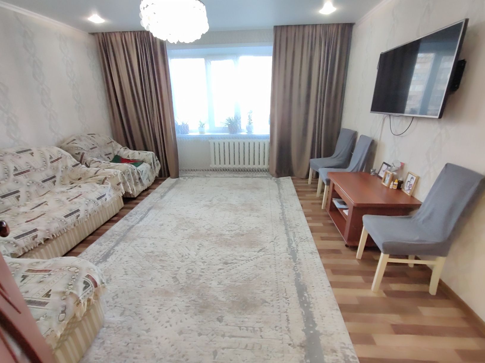 Продается 2-комн (9-43, 1 эт)