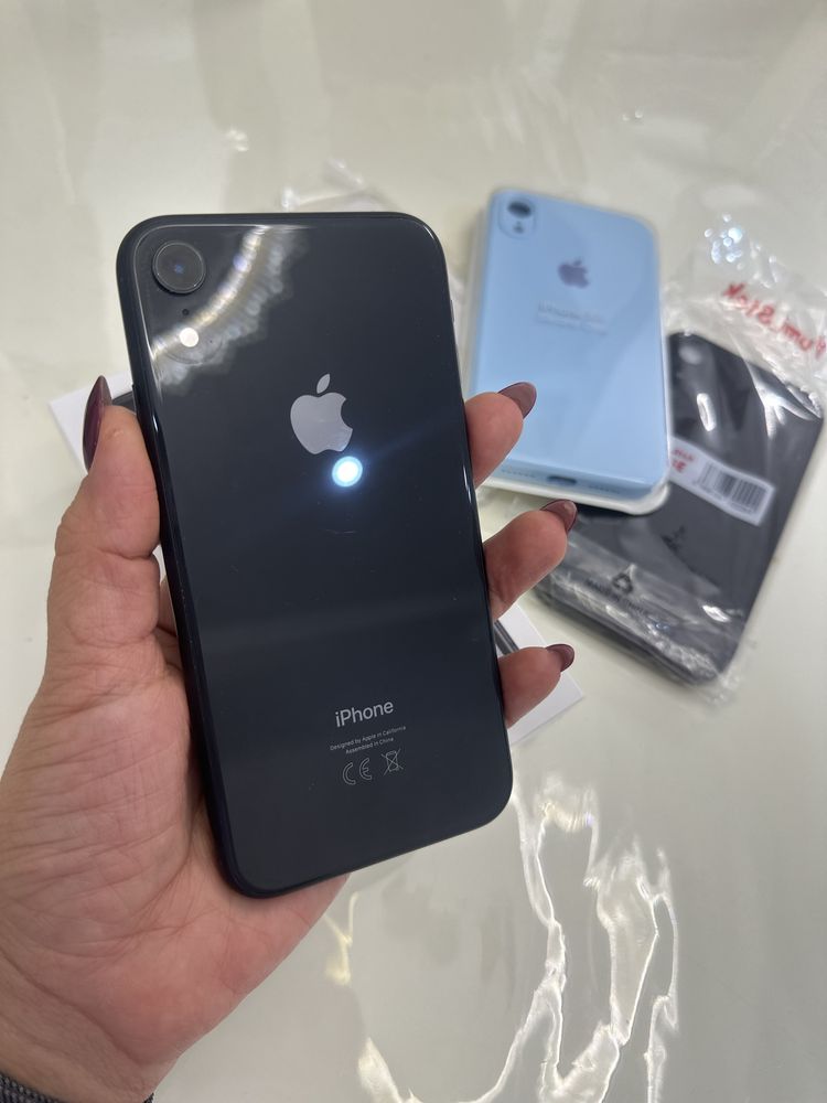 Продам Iphone XR