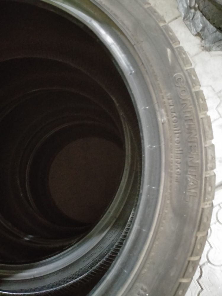 Продам комплект летних шин. Continental
