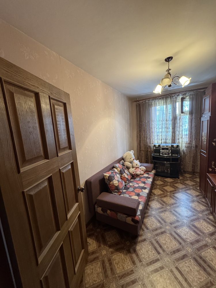 Продам квартиру 4х комн в центре города, пр. Абая