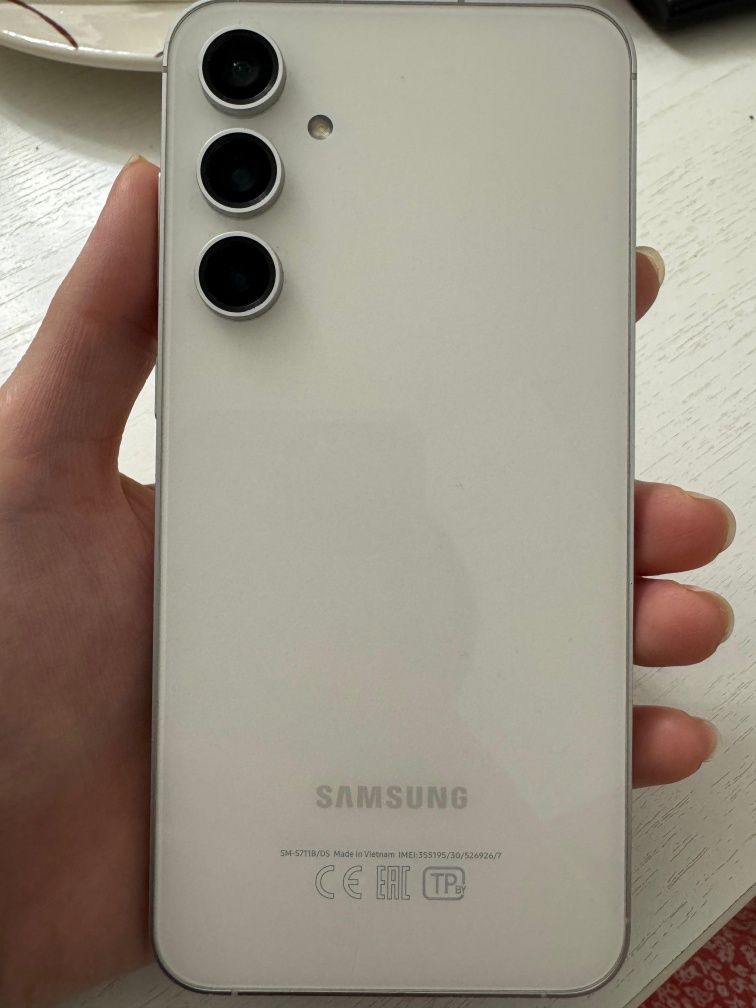 Samsung galaxy s23 fe 128гб