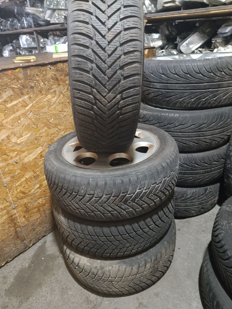 Диски л.п R16 с резиной на Ауди 5*112