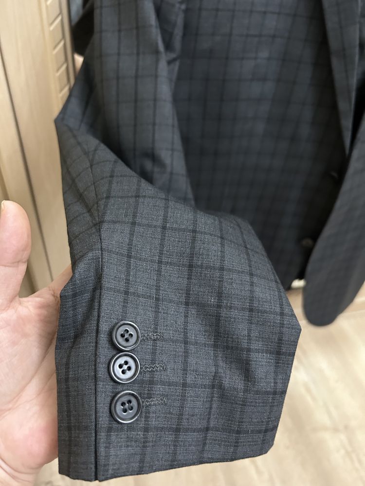 Продам костюм и брюки