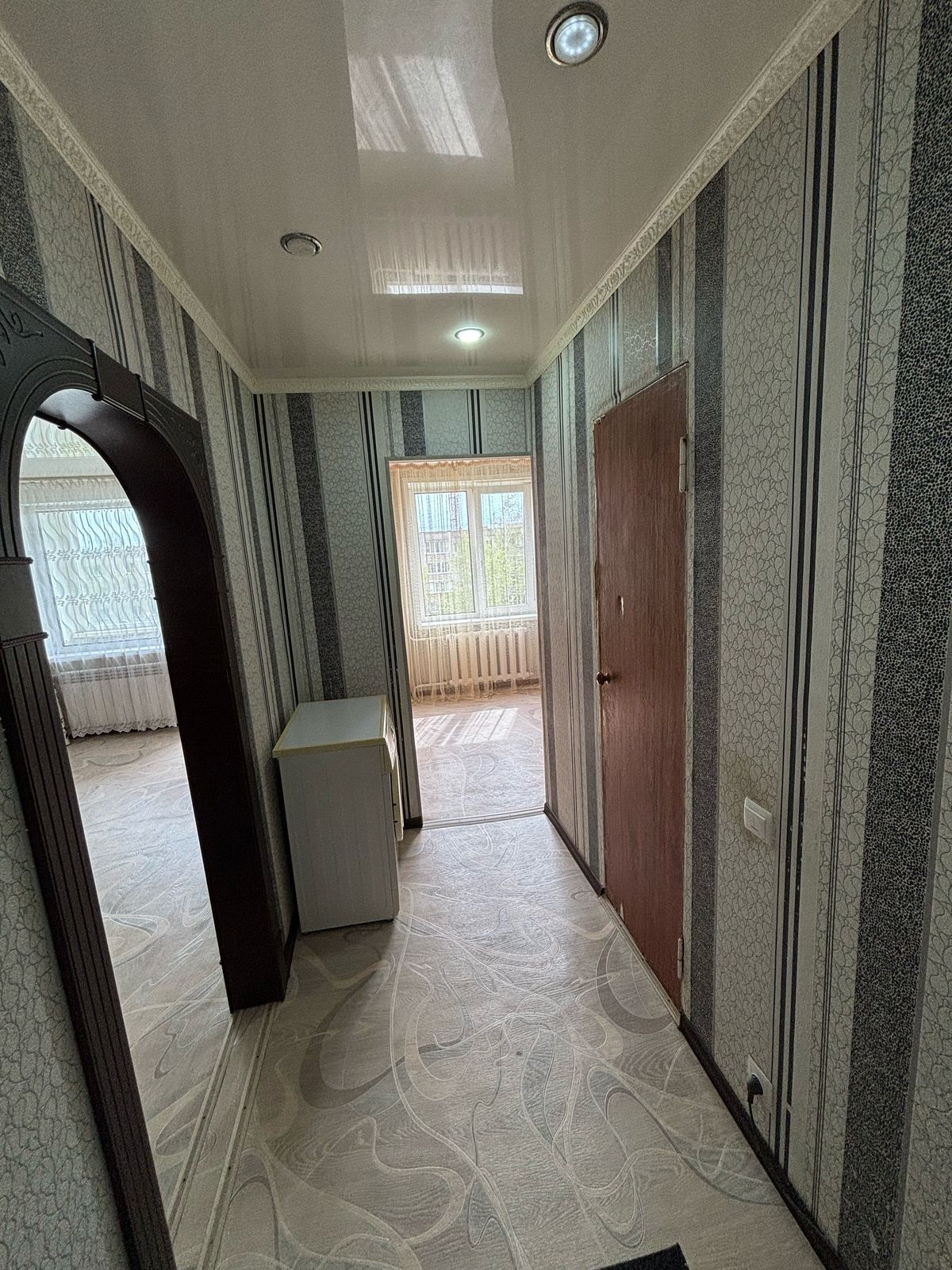 Продаётся 1-комнатная квартира, район Вектора , 19мкр