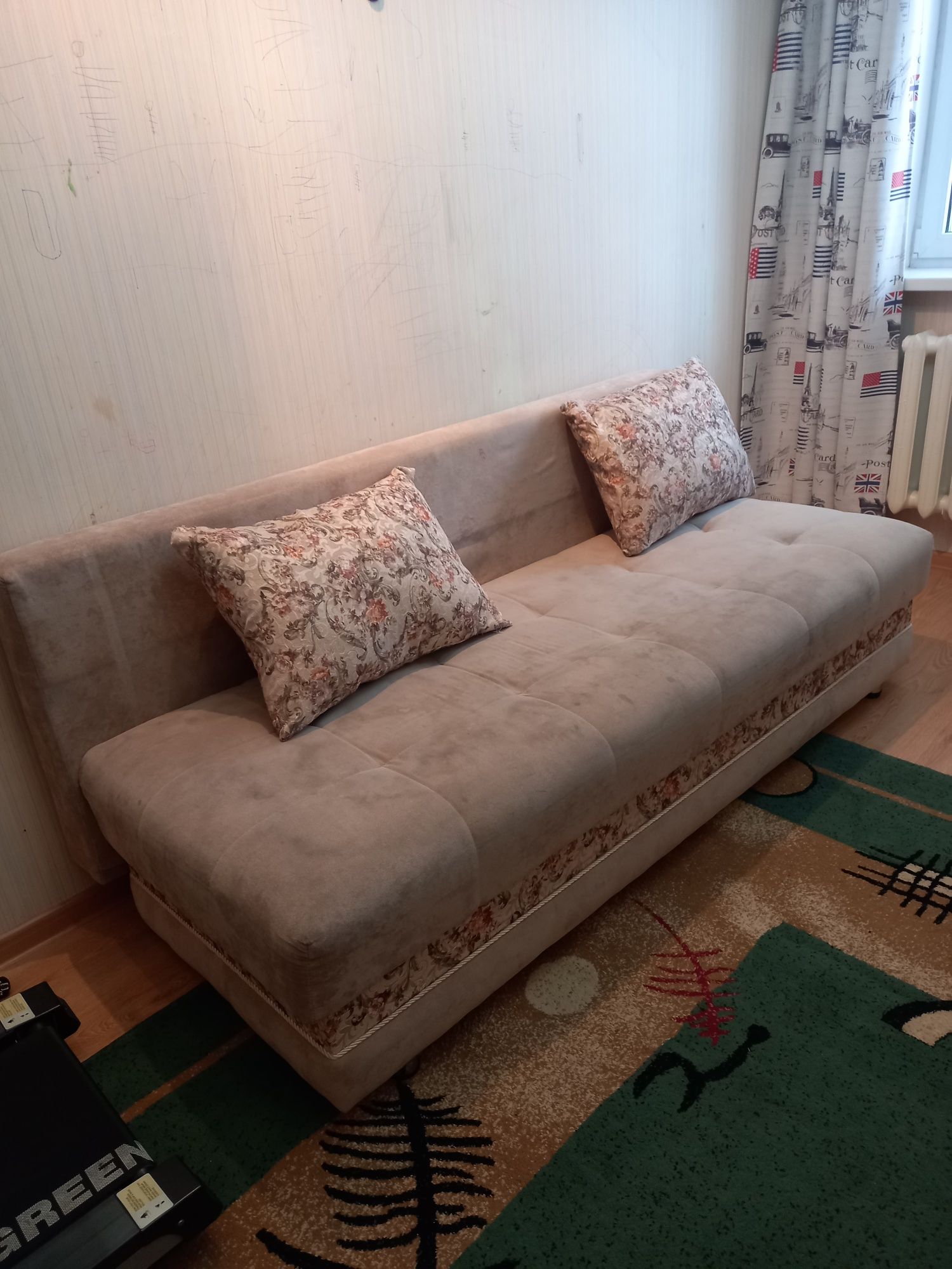 Продается  диван
