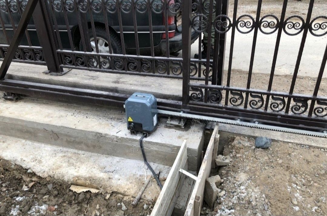 Установка автоматики откатных и распашных ворот
