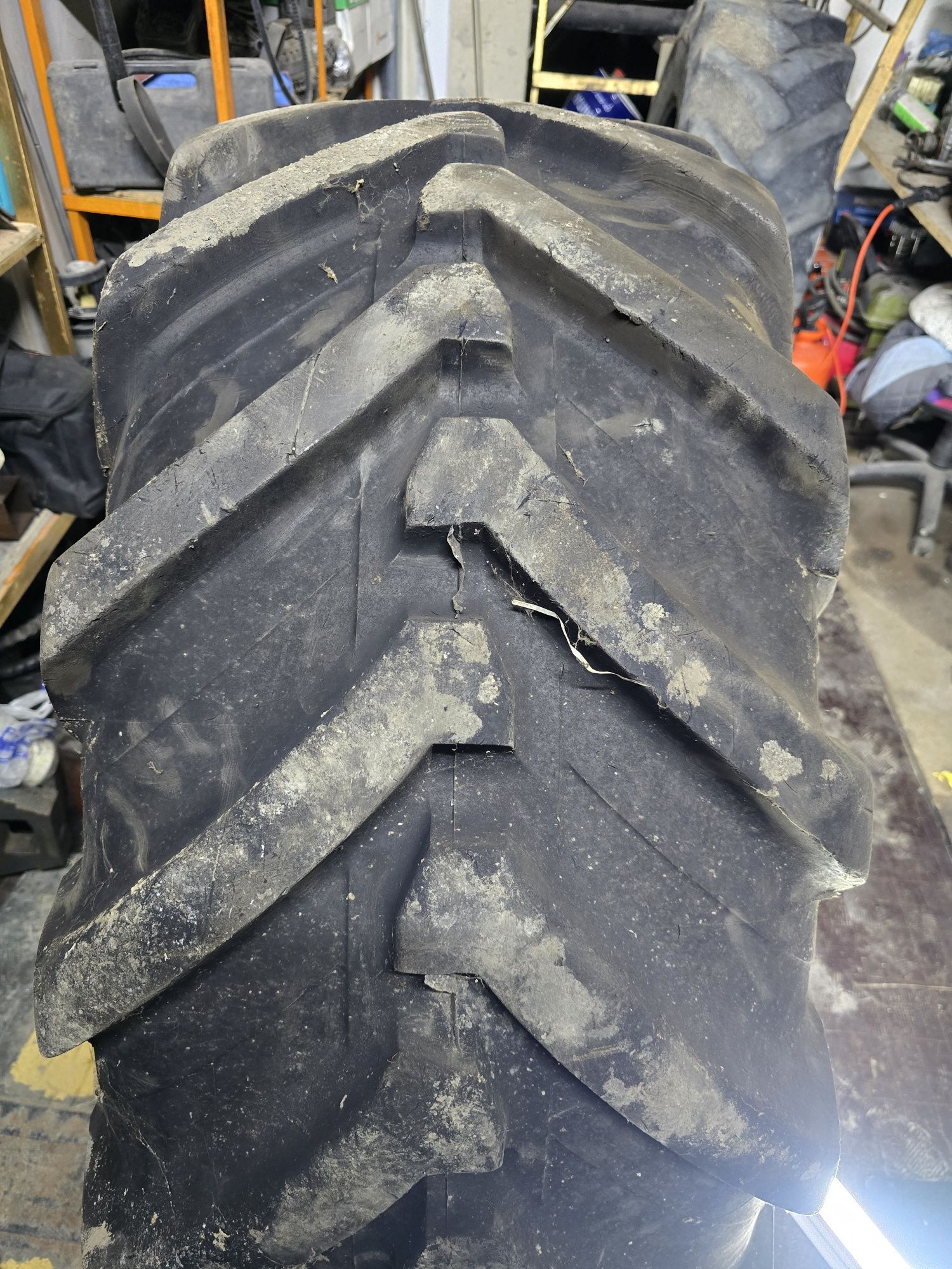 Балон размер 460/70/24(17.5/24Michelin