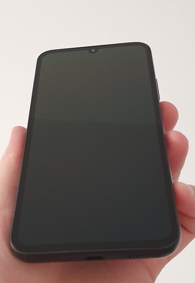Samsung Galaxy A34 5G / в отличном состоянии