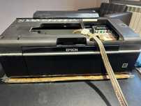 продам принтер  epson l8050 на запчасти или под восстановление