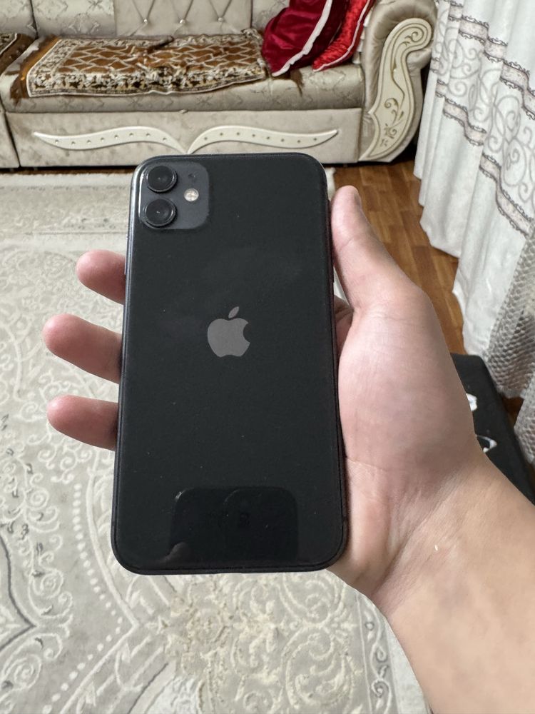 iphone 11 почти новый
