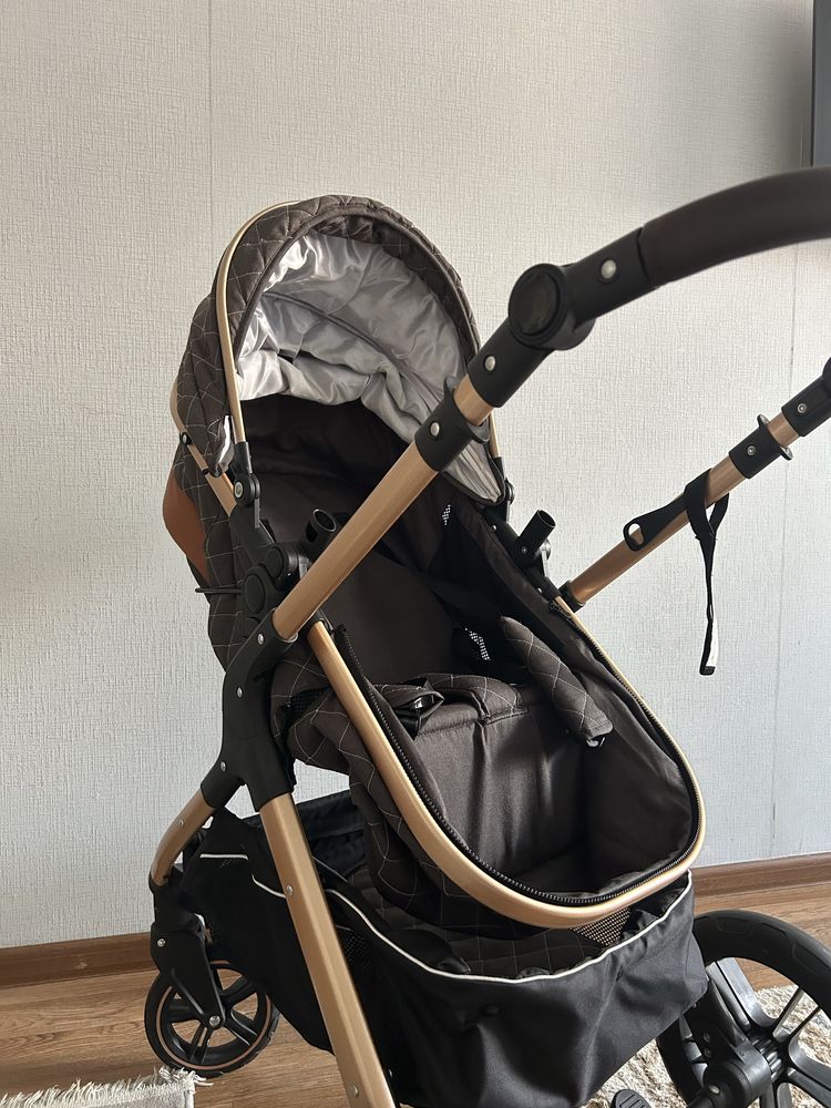 Продам коляску детскую и кровать