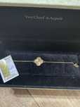 Продам золотой браслет Van Cleef
