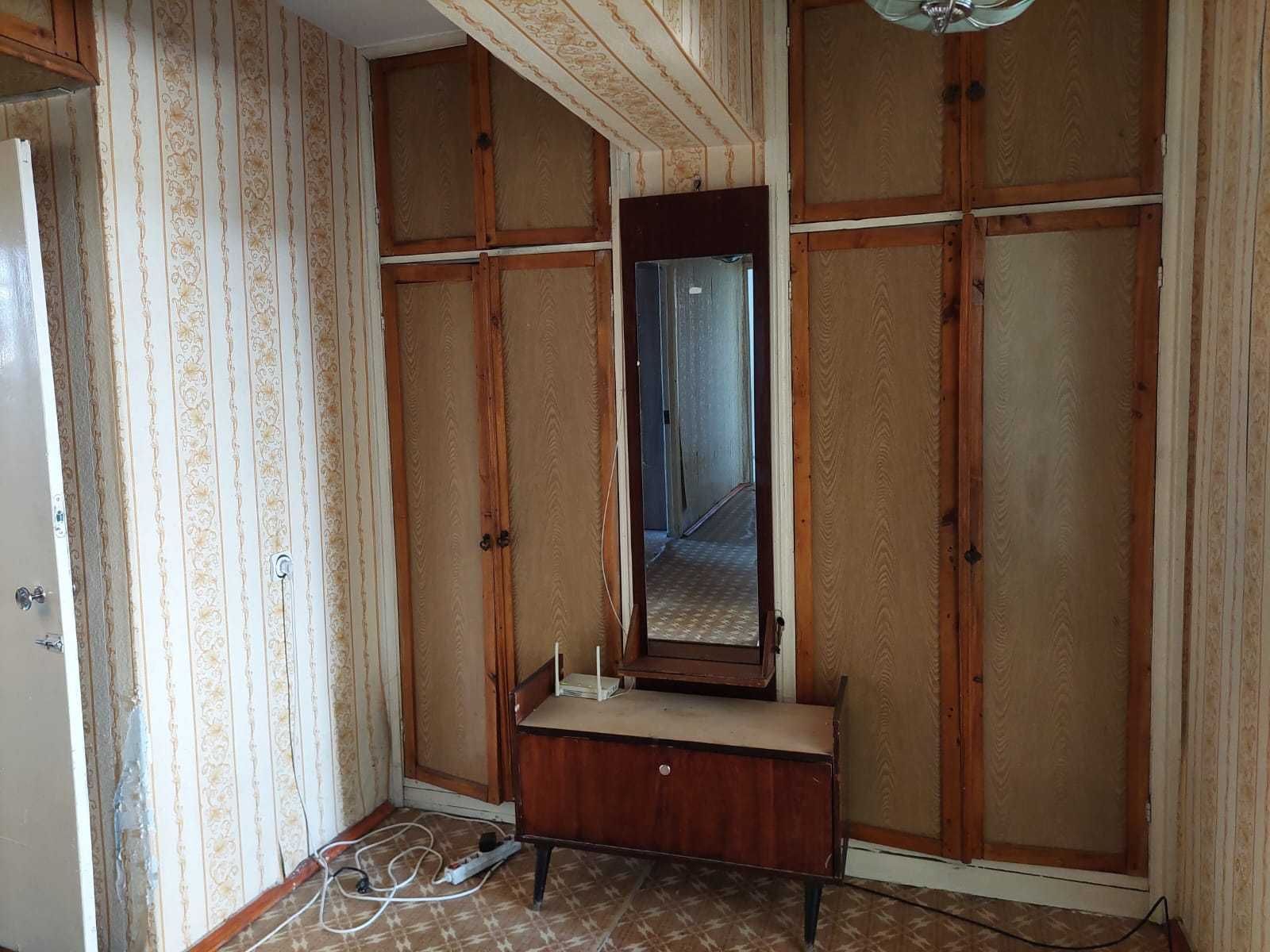 Продам 3-х Комнатную Квартиру