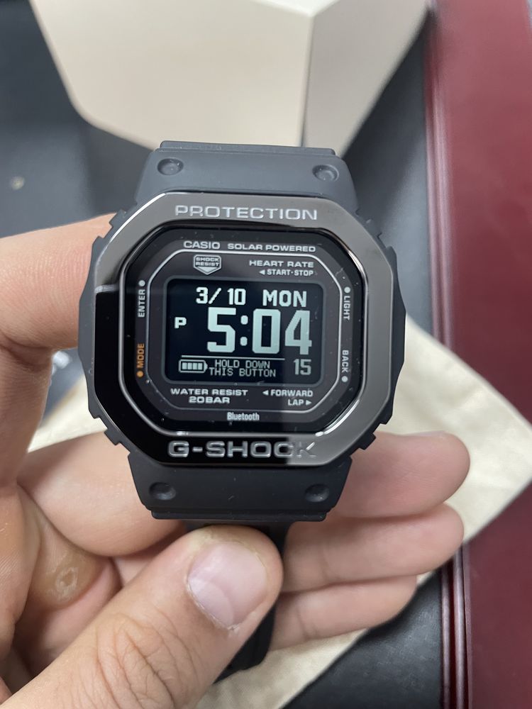 Casio G-Shock DW-H5600MB-1 Часы мужские