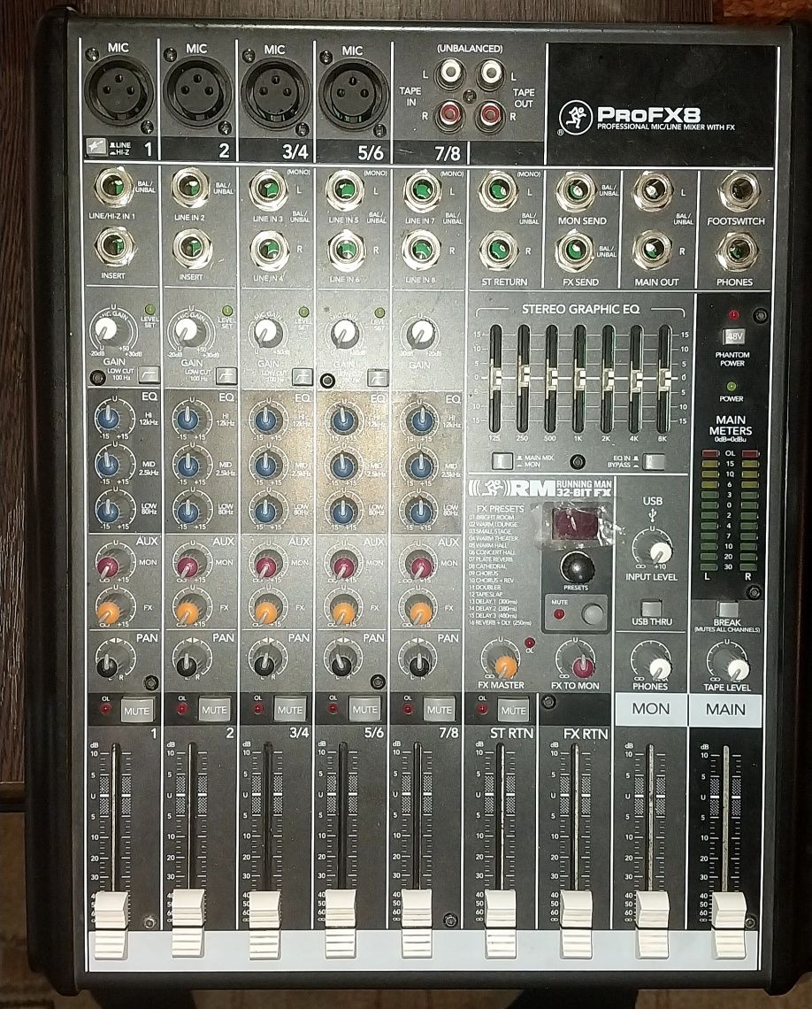 Behringer , Mackie комплект.