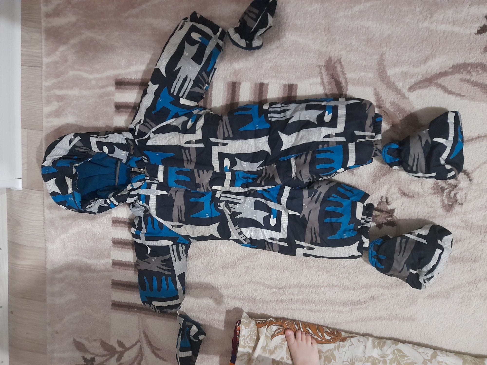 Продам зимний комбинезон