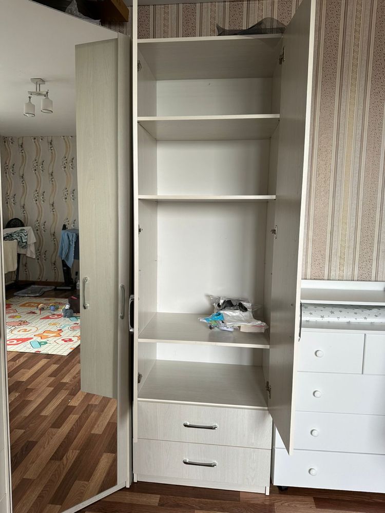 Продам шкаф и двуспальную кровать