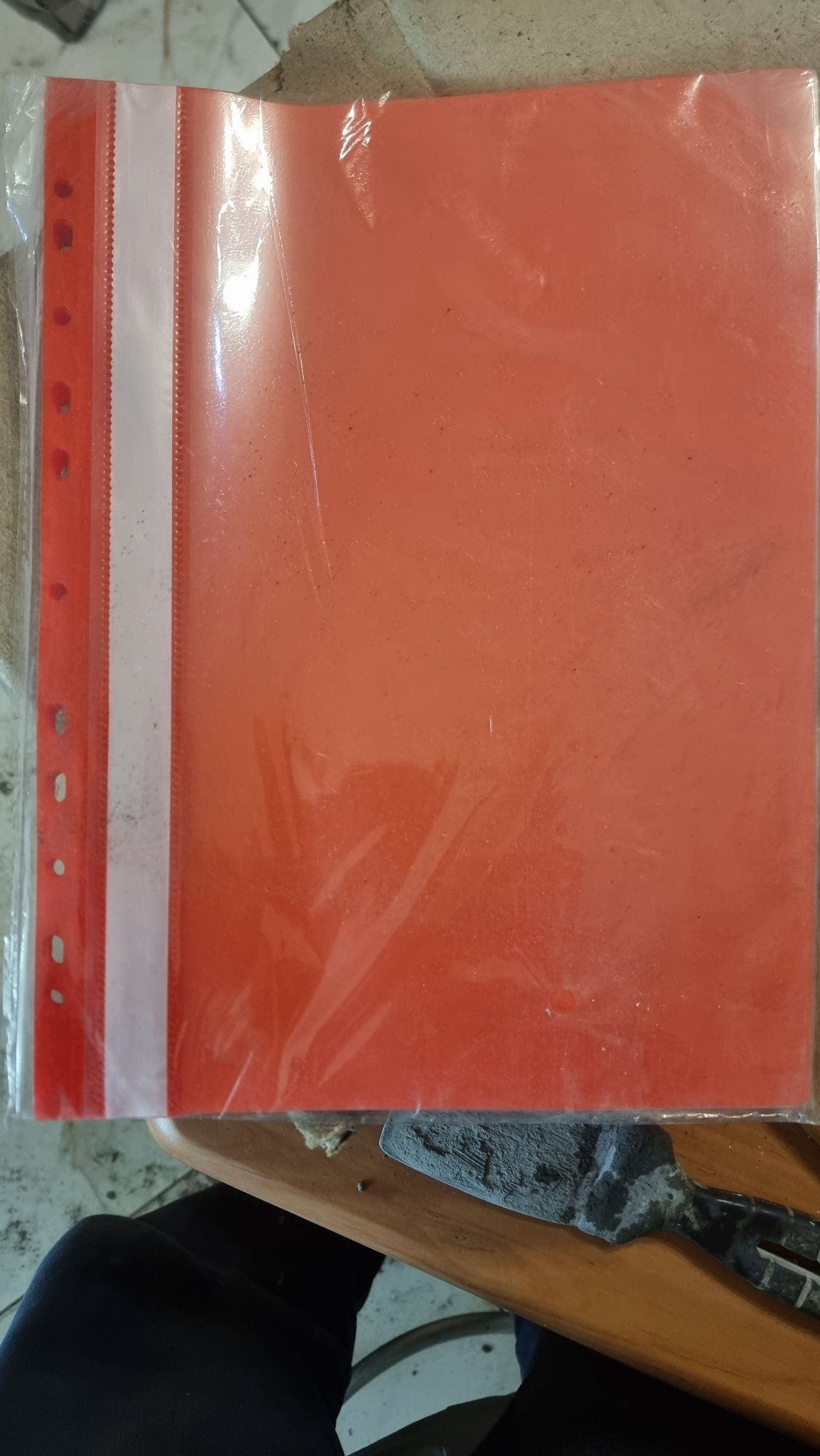 Продам канцелярскую книгу А4 в клетку 144 листа по цене 1000 тенге/шт,